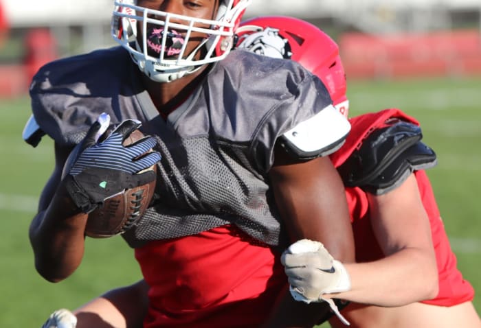 Oak Hills RB Karson Cox photos by John Murphy, 10-2-2023092620238